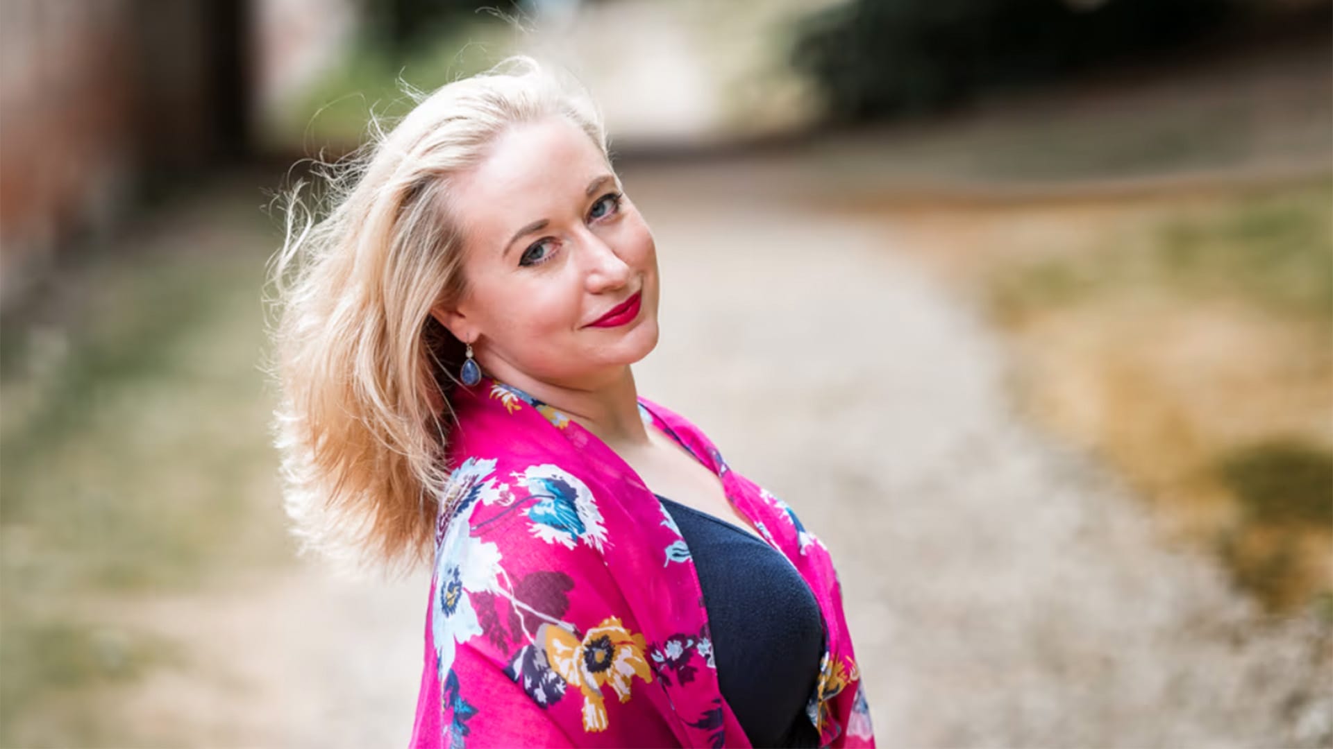 Soprano Hannah Sawle, a woman with light brown hair, portrait